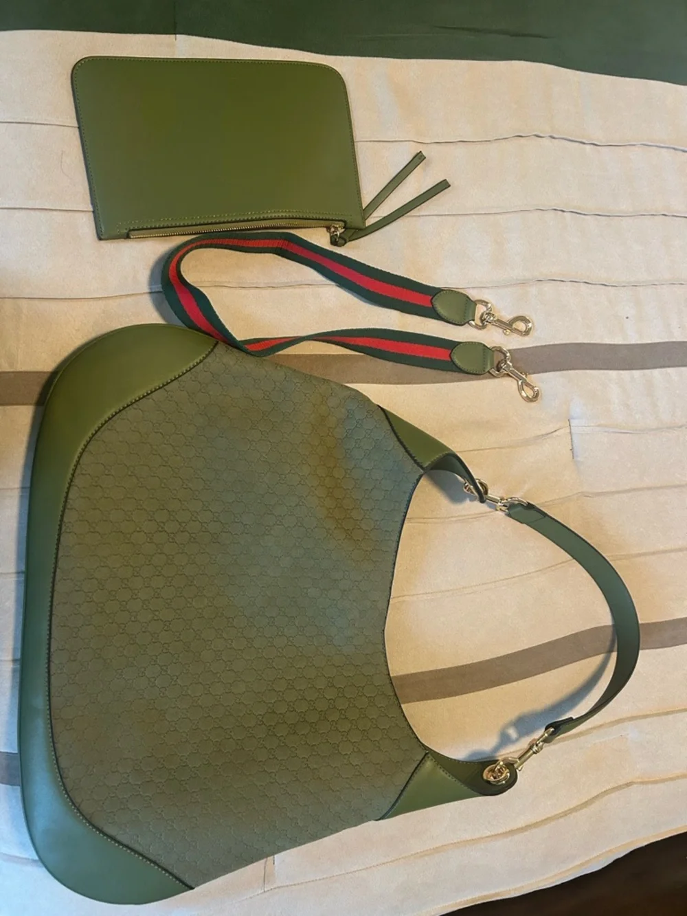 Gucci Olive Green suede Microguccissima B Large shoulder bag - Picture 3 of 6